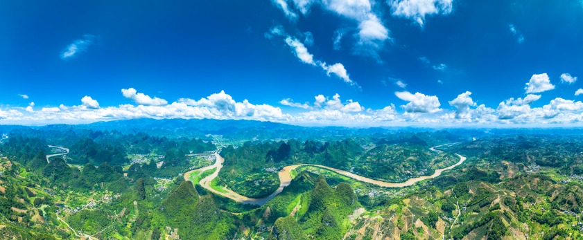 广西桂林阳朔全景图