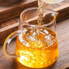 红茶茶汤茶水