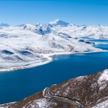 羊卓雍错高原圣湖