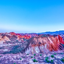 七彩斑斓的壮丽丹霞地貌