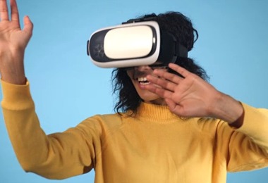 VR